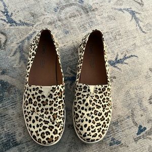 Toms Women’s Avalon US9 New